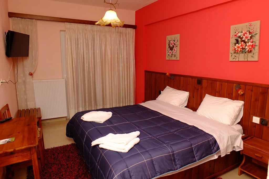 Χenonas Ziakos Hotel Amárantos Bagian luar foto